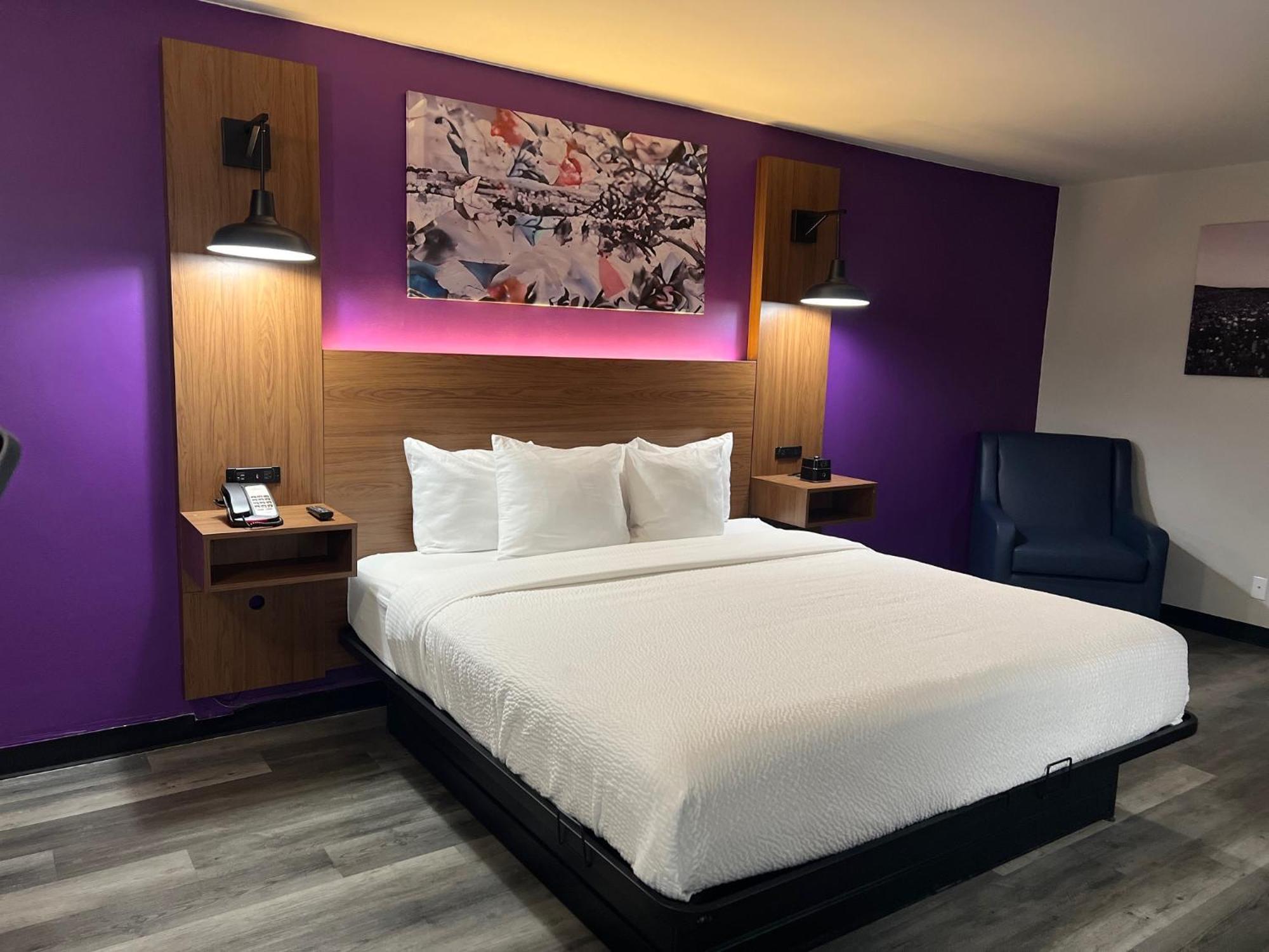 La Quinta By Wyndham Mid-city Hotel 3*